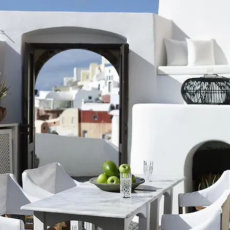1864 The Sea Captain's House Villa Oia
