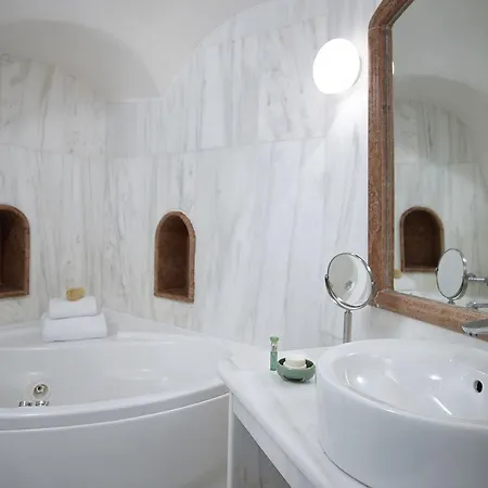 Villa 1864 The Sea Captain's House Oia