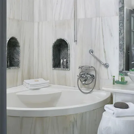 Villa 1864 The Sea Captain's House Oia