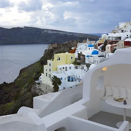 1864 The Sea Captain's House Villa Oia