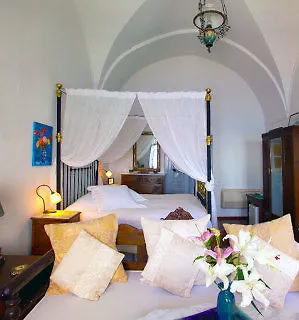 1864 The Sea Captain's House Villa Oia (Santorini)