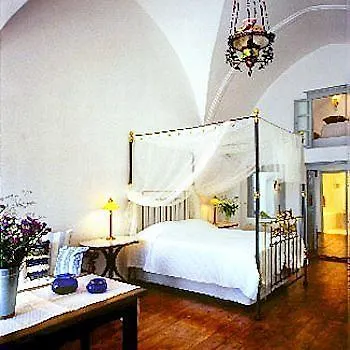 Vila 1864 The Sea Captain's House Oia