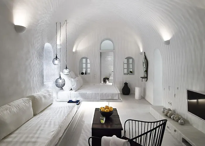 Villa 1864 The Sea Captain's House Oia