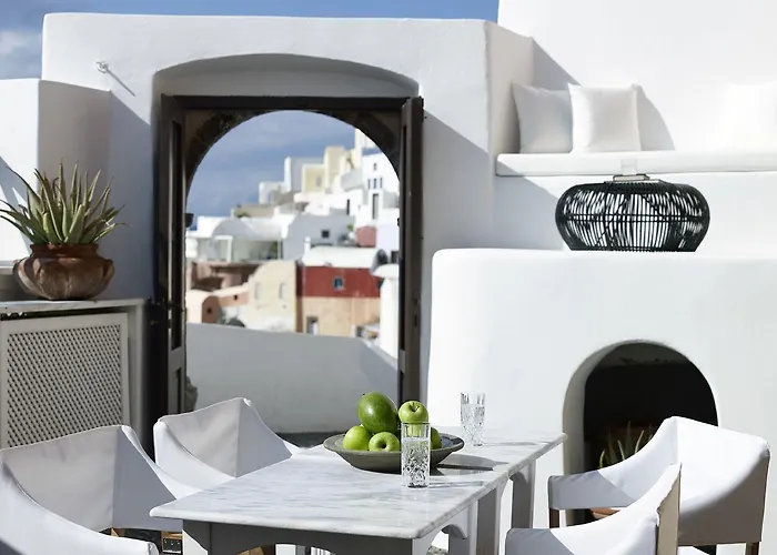 1864 The Sea Captain's House Villa Oia