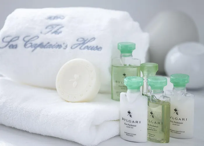 1864 The Sea Captain's House * Oia