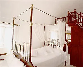 1864 The Sea Captain's House Oia