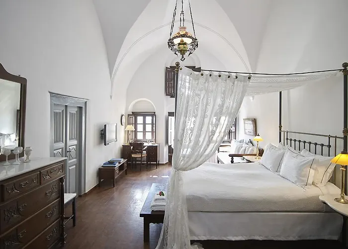 1864 The Sea Captain's House Oia