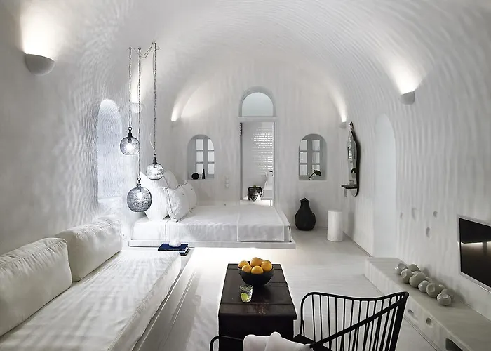 1864 The Sea Captain's House Villa Oia