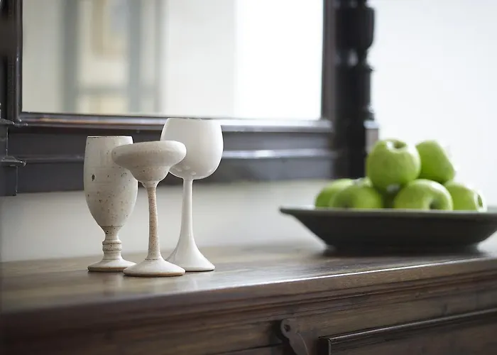 1864 The Sea Captain's House * Oia