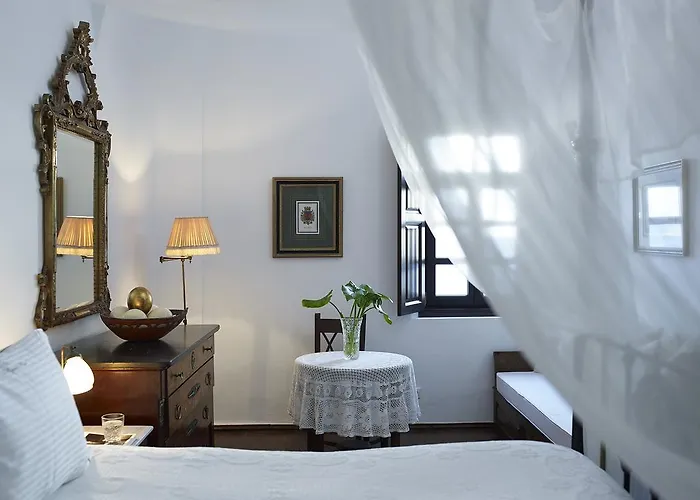 Villa 1864 The Sea Captain's House Oia